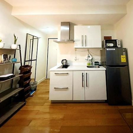 Acqua Private Residence Livingstone Tower Condo Unit With Free Wifi Manila Exteriér fotografie
