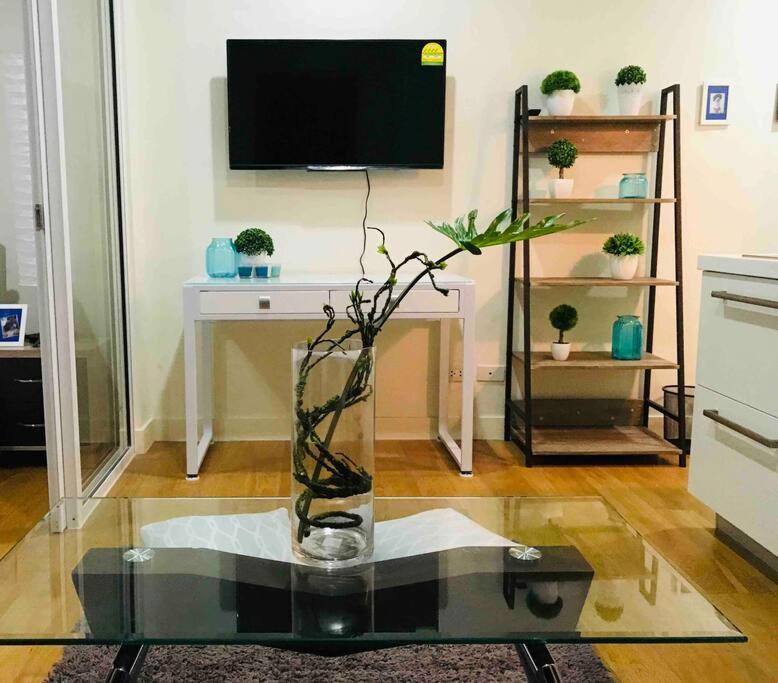Acqua Private Residence Livingstone Tower Condo Unit With Free Wifi Manila Exteriér fotografie