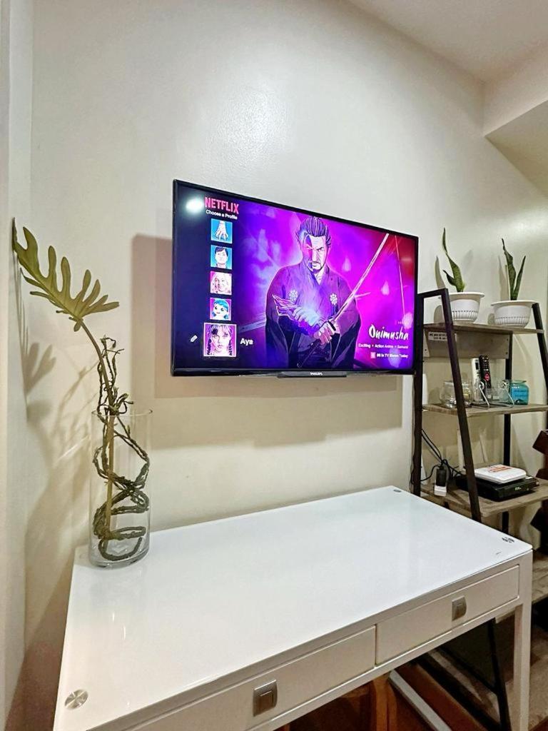 Acqua Private Residence Livingstone Tower Condo Unit With Free Wifi Manila Exteriér fotografie
